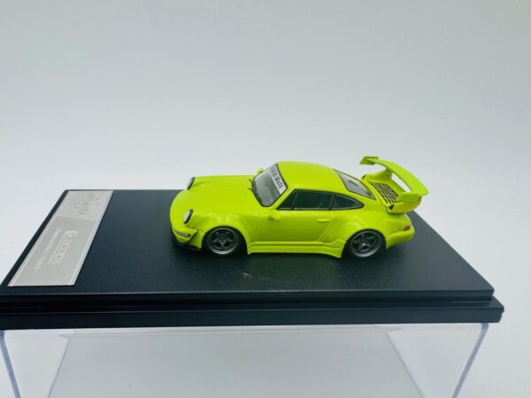 DECODE 1:64 PORSCHE RWB 993 ACID GREEN