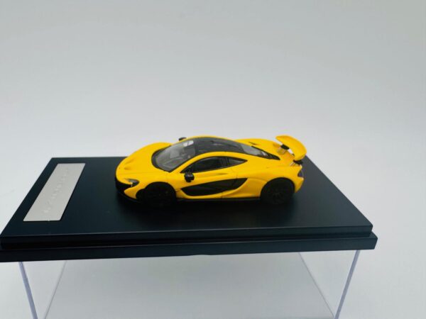 LCD 1:64 MCLAREN F1 YELLOW - Imagen 2