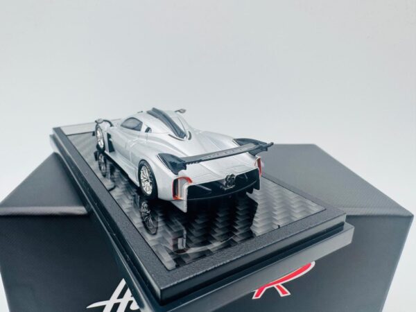 LCD 1:64 PAGANI HUAIRA R SILVER - Imagen 4
