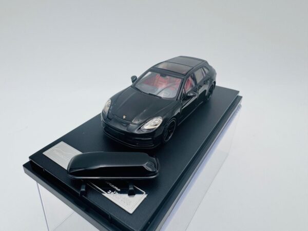 RHINO MODEL 1:64 PORSCHE PANAMERA BLACK - Imagen 3