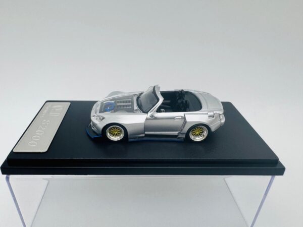 RHINO MODEL 1:64 HONDA S2000 WIDE BODY