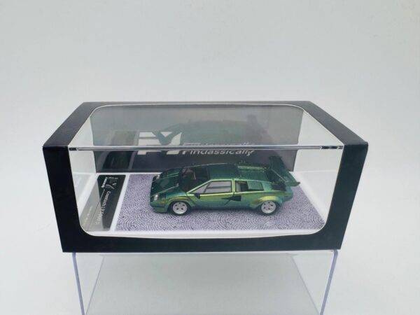 FINDCLASSIC 1:64 LAMBORGHINI COUNTACH LP50005 CANEPA GREEN