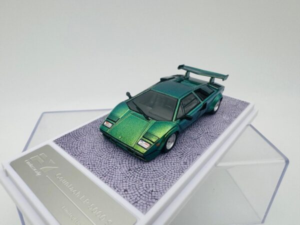 FINDCLASSIC 1:64 LAMBORGHINI COUNTACH LP50005 CANEPA GREEN - Imagen 2