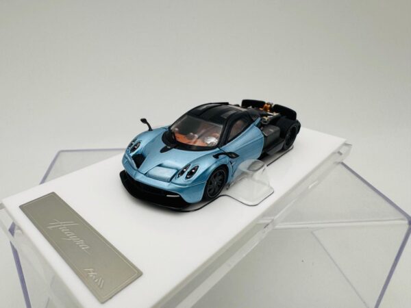 HKM 1:64 PAGANI HUAIRA COUPE ICE BLUE - Imagen 3