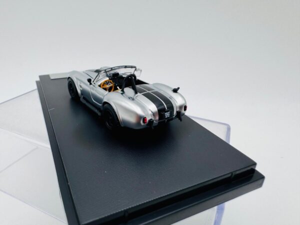 HONE MODEL 1:64 SHELBY 427 SILVER - Imagen 4
