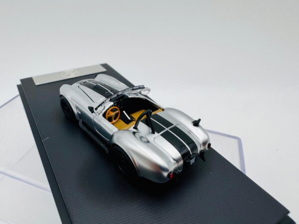 HONE MODEL 1:64 SHELBY 427 SILVER - Imagen 5