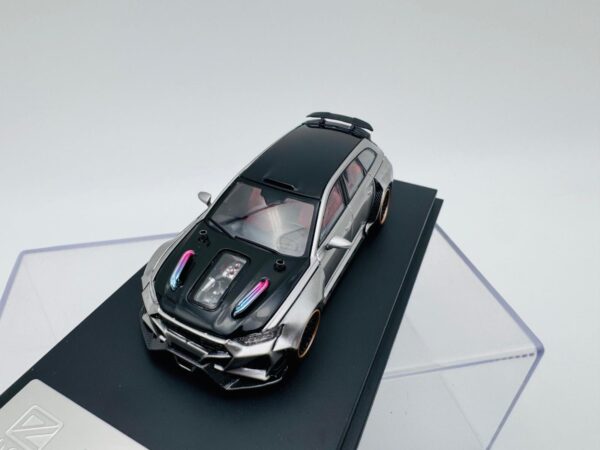 DCM 1:64 AUDI RS6 SILVER GRAY - Imagen 5