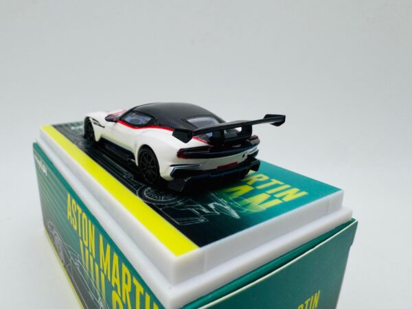 FINE WORKS64 1:64 ASTON MARTIN VULCAN WHITE - Imagen 3