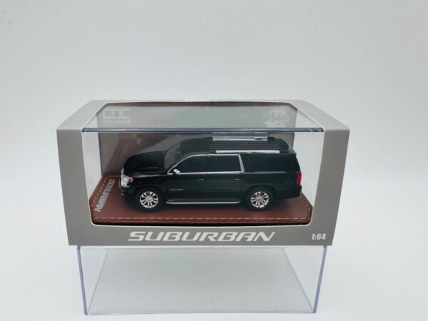 GOC 1:64 CHEVROLET SUBURBAN 2015 BLACK