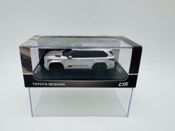 CM MODEL 1:64 TOYOTA SEQUOIA SILVER