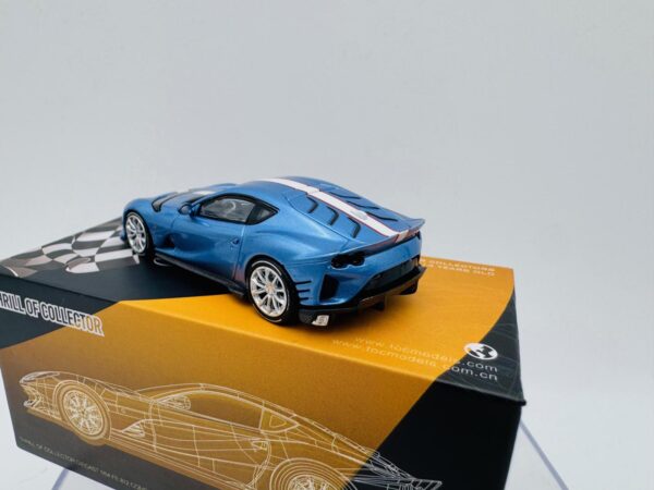 TOC 1:64 FERRARI 812 COMPETIZIONE BLUE - Imagen 3