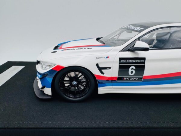 CARS LOUNGE 1:18  BMW M4 GTA UNIDAD 6 DE 9 - Imagen 3