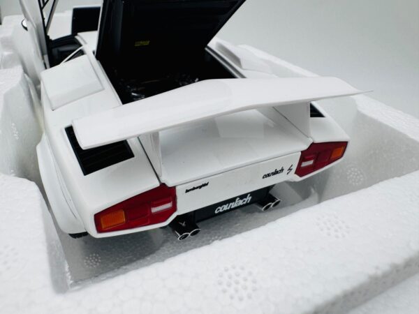 KYOSHO 1:18 LAMBORGHINI COUNTACH LP 4005 FULL OPEN NOVEDAD - Imagen 3
