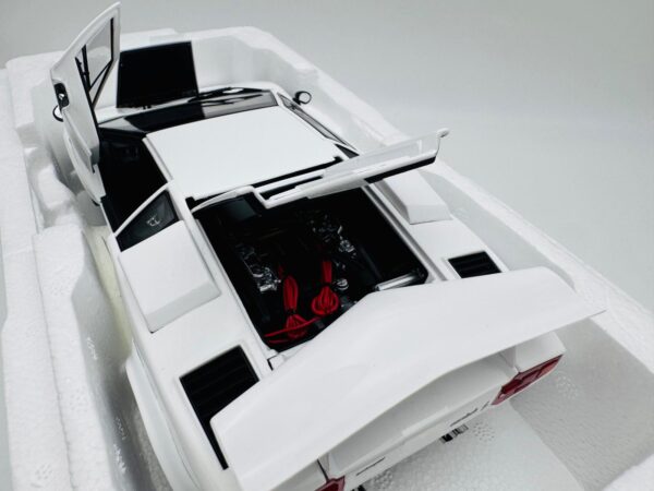KYOSHO 1:18 LAMBORGHINI COUNTACH LP 4005 FULL OPEN NOVEDAD - Imagen 4