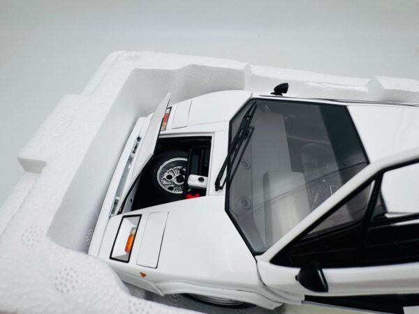 KYOSHO 1:18 LAMBORGHINI COUNTACH LP 4005 FULL OPEN NOVEDAD - Imagen 2