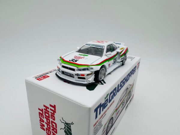 MINI GT 1:64 NISSAN SKYLINE GTR R34 THE GRASSHOPPER  167   NOVEDAD - Imagen 2