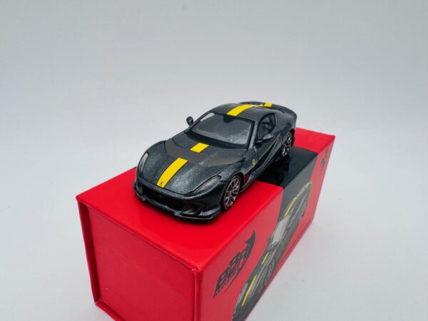 BBR 1:64 FERRARI 812 COMPETIZIONE  NOVEDAD - Image 2