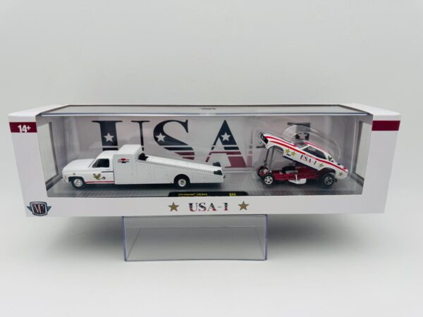 M2 MACHINES 1:64 CHEVROLET C30 TRUCK AND CAMARO