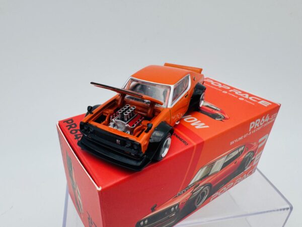 POP RACE 1:64 NISSAN SKYLINE GTR V8 DRIFT KENMERI - Imagen 3