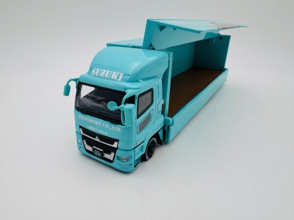 TARMAC WORKS 1:64 MITSUBISHI FUSO LIBERTY WALK - Imagen 4