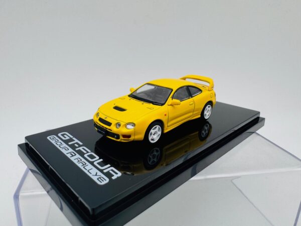 HOBBY JAPAN 1:64 TOYOTA CELICA GT FOUR YELLOW - Imagen 2