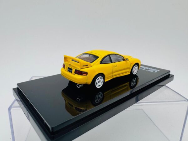 HOBBY JAPAN 1:64 TOYOTA CELICA GT FOUR YELLOW - Imagen 3