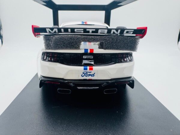 GT SPIRIT 1:18 FORD MUSTANG GTD - Imagen 8