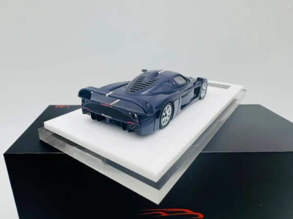 YM MODEL 1:64 MASERATI MC12 STRADALE BLUE CARBON - Imagen 5
