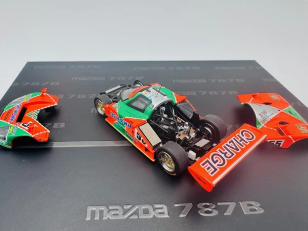 MOTORHELIX 1:64 MAZDA 787B - Imagen 4