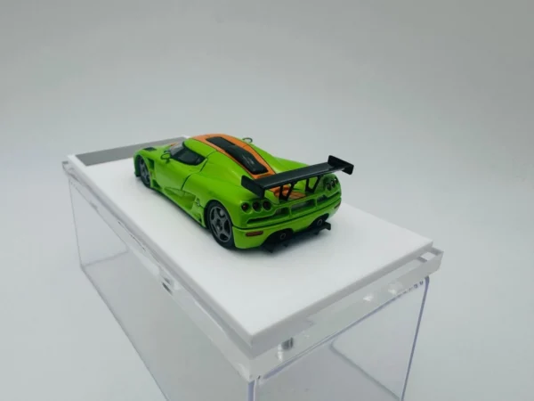 AUTOBOTS 1:64 KOENIGSEGG CCGT GREEN - Imagen 4