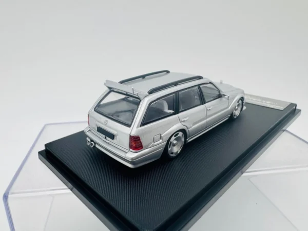 MORTAL 1:64 MERCEDES S124 EVO 2 SILVER - Imagen 4