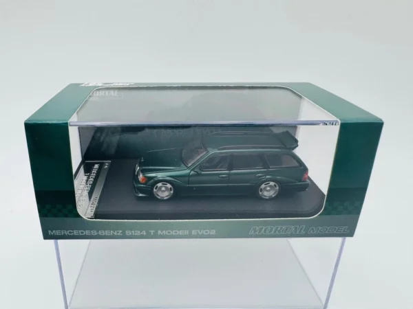 MORTAL 1:64 MERCEDES S124 EVO 2 PEARL GREEN