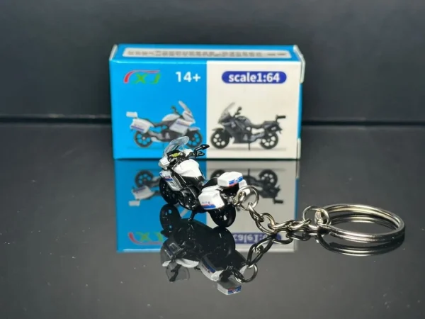 LLAVERO BMW POLICE KEYCHAIN WHITE – Image 2