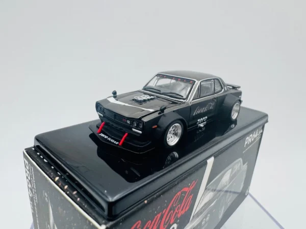 POP RACE 1:64 NISSAN SKYLINE GTR V8 DRIF COCA COLA - Imagen 3