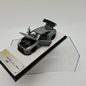 PGM 1:64 NISSAN ROCKET BUNNY R35 COMBAT GREY  NOVEDAD