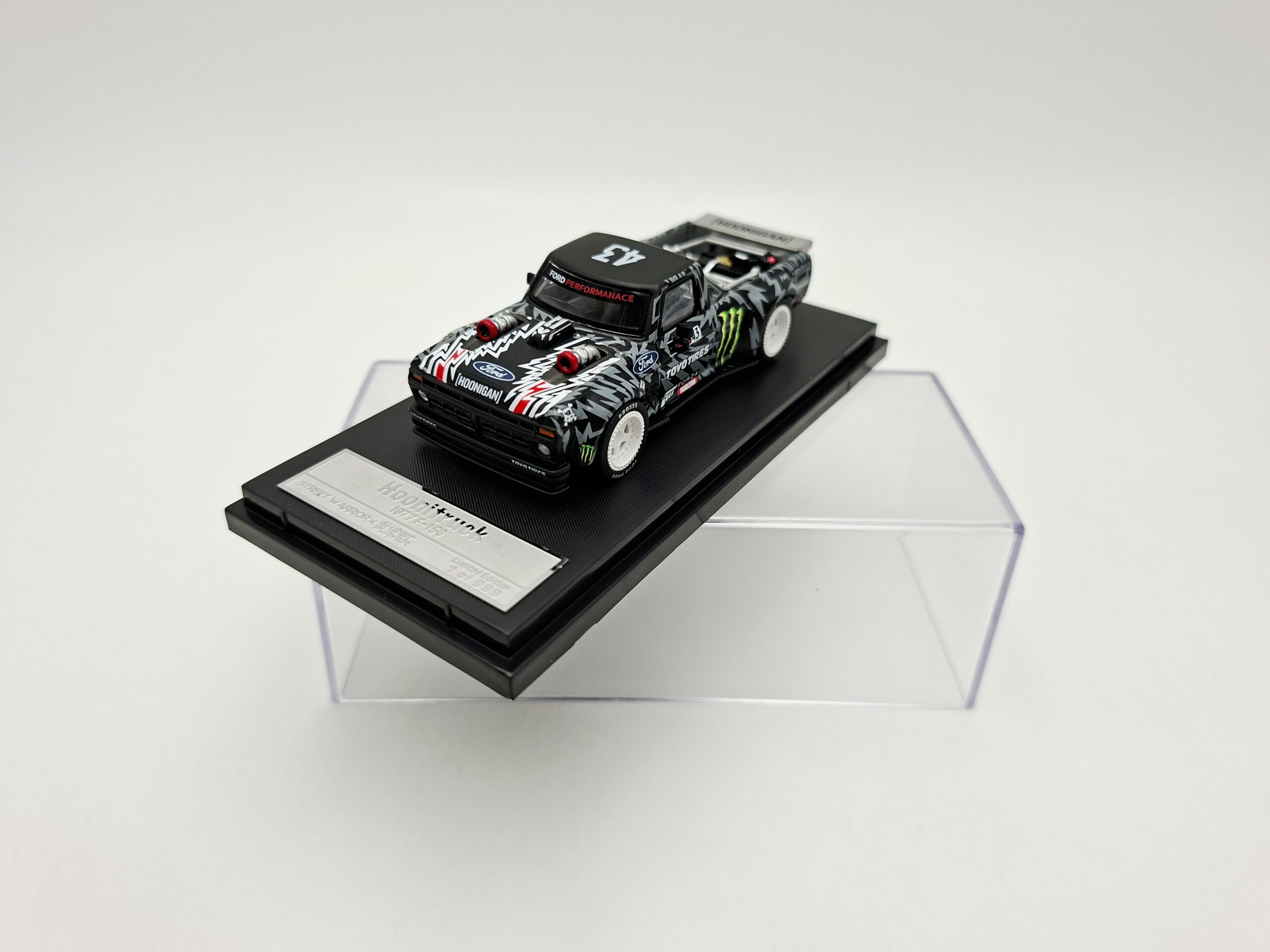 STREET WEAPON 1:64 FORD F150 HOONITRUCK – Image 2