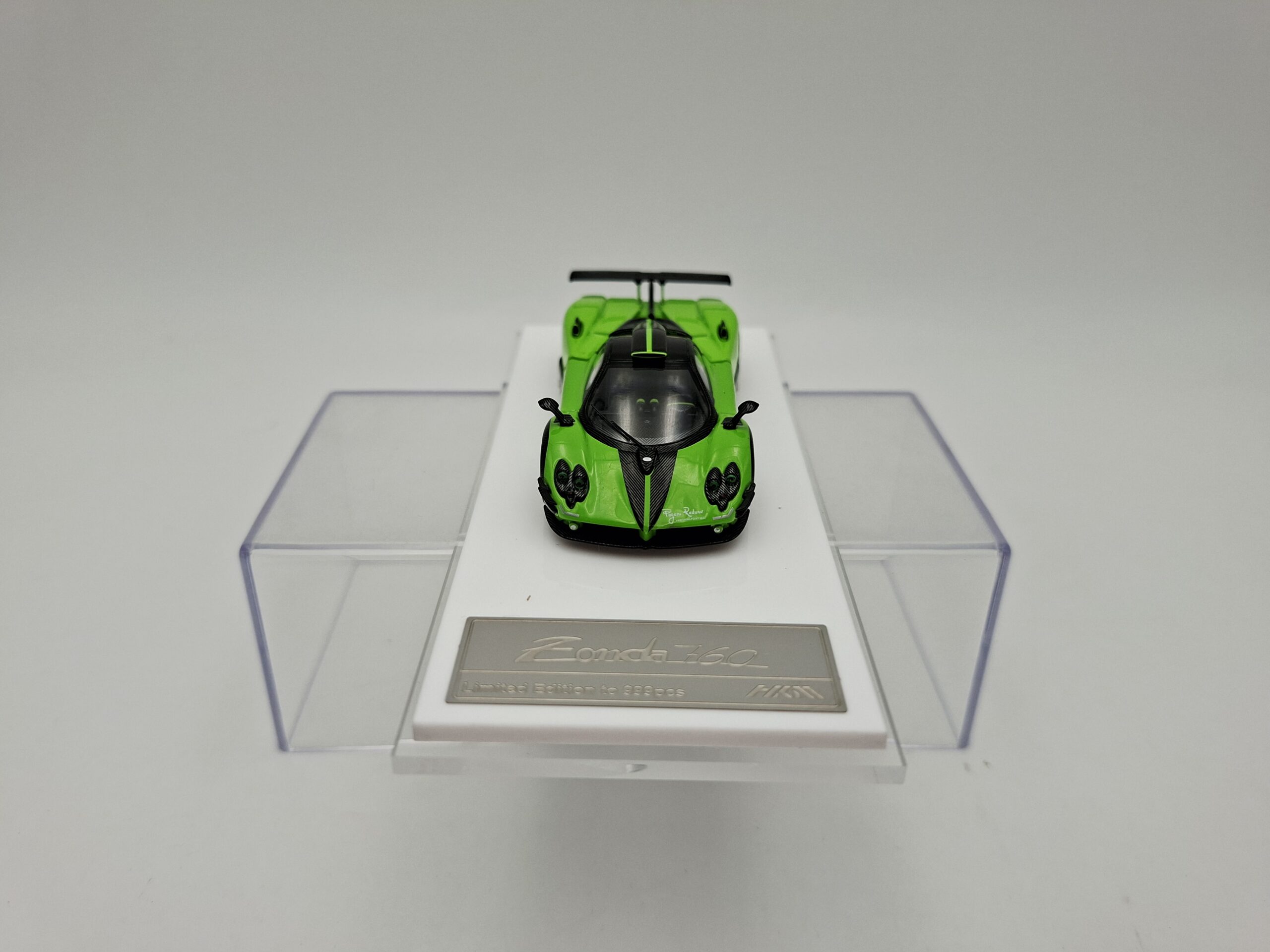 HKM 1:64 PAGANI ZONDA 760 HARDTOP APPLE GREEN NOVEDAD - Image 3