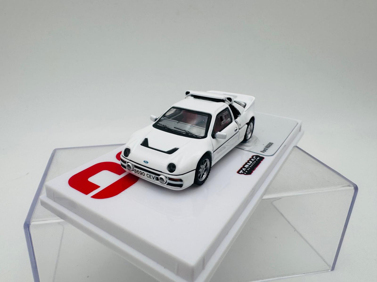 TARMAC WORKS 1:64 FORD RS200 WHITE - Image 3