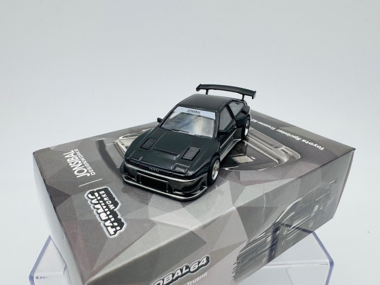 TARMAC WORKS 1:64 TOYOTA SPRINTER TRUENO AE86 BWIDEBODY BLACK - Image 2