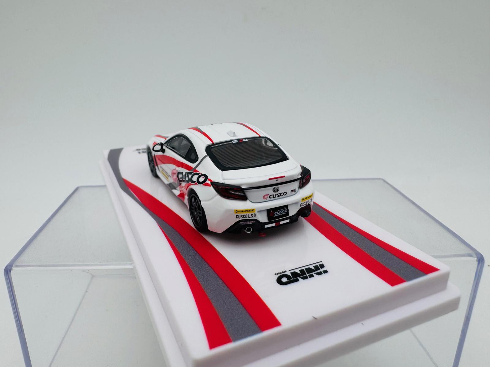 INNO MODELS 1:64 TOYOTA GR86 TUNED BY CUSCO - Image 4