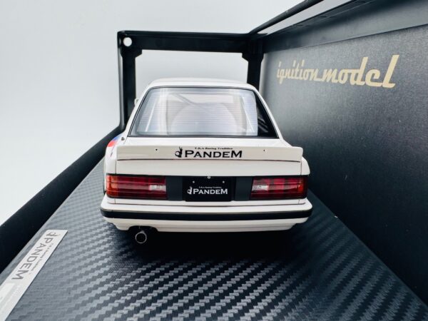 IGNITION MODEL 1:18 BMW E30 PANDEM WHITE IG3714 NOVEDAD - AG TOY CARS