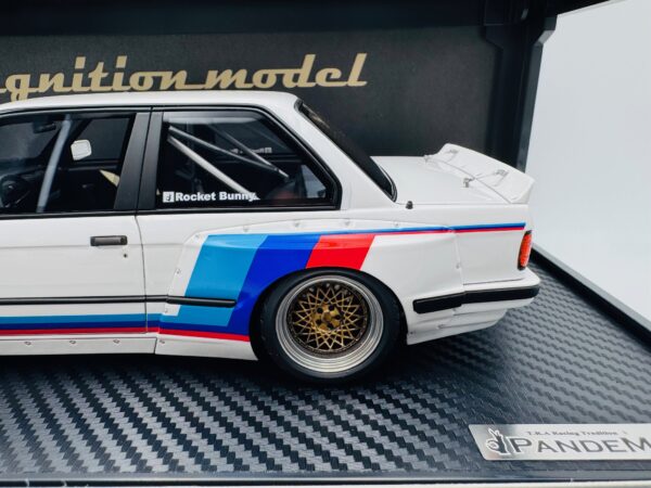 IGNITION MODEL 1:18 BMW E30 PANDEM WHITE IG3714 NOVEDAD - AG TOY CARS