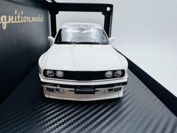 IGNITION MODEL 1:18 BMW E30 PANDEM WHITE IG3714 NOVEDAD - AG TOY CARS