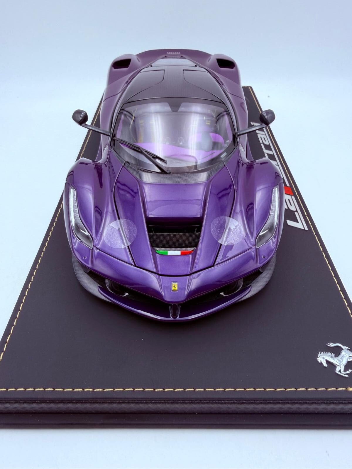BBR 1:18 FERRARI LAFERRARI PURPLE DUBAI VIOLA VIO - Imagen 12