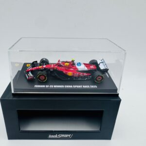LOOKSMART 1:64 FERRARI F1 SF24 Nº44