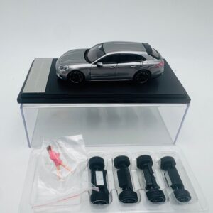 LYBERTY64 1:64 PORSCHE PANAMERA SPORT TURISMO S  SILVER