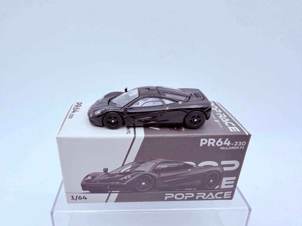 POP RACE 1:64 MCLAREN F1