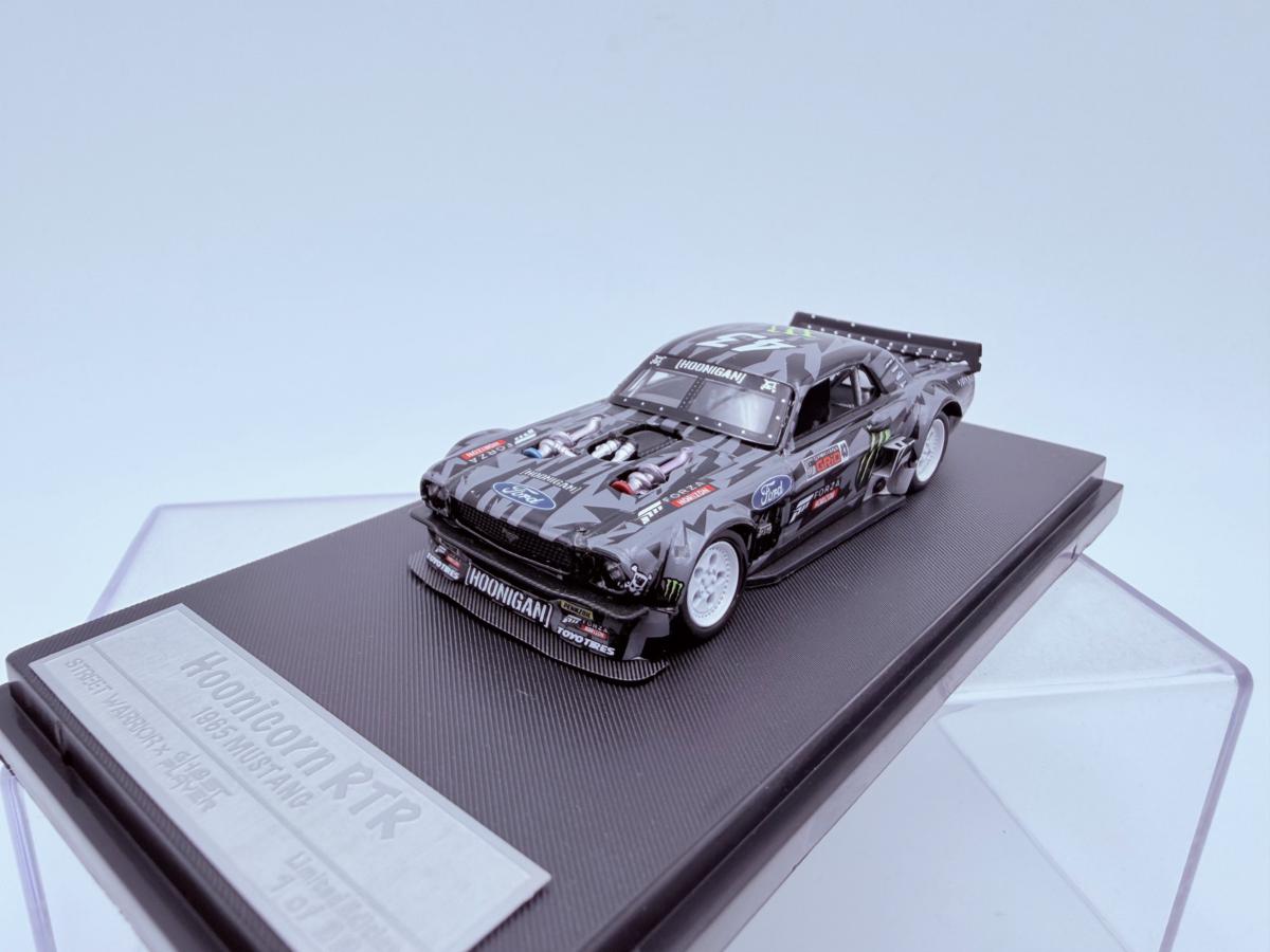 STREET WEAPON 1:64 FORD MUSTANG HOONICORN 1965 - Imagen 3