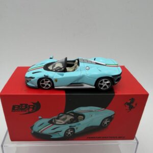 BBR 1:64 FERRARI DAYTONA SP3 LIGHT BLUE