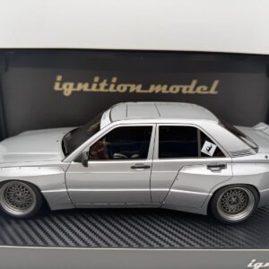 IGNITION MODEL 1:18 MERCEDES PANDEM 190 SILVER  IG3768